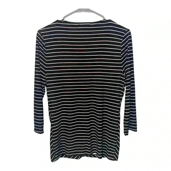 Lauren Ralph Lauren Black/White Chevron V-Neck Top, Medium - Picture 3 of 5